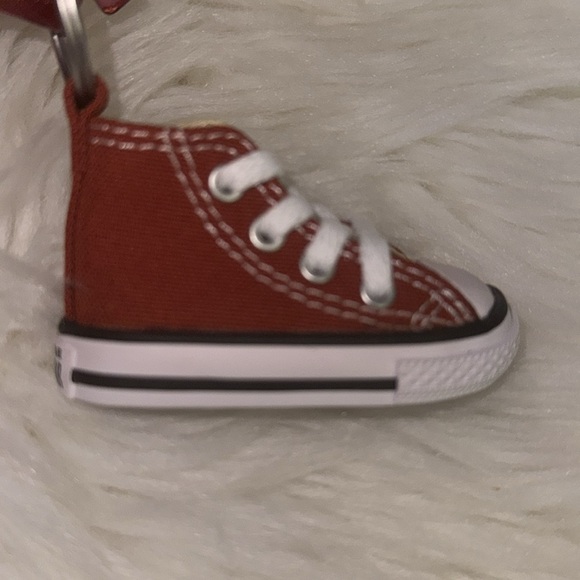 CONVERSE Chuck Taylor All Star Keychain Brown NWT - Picture 5 of 9